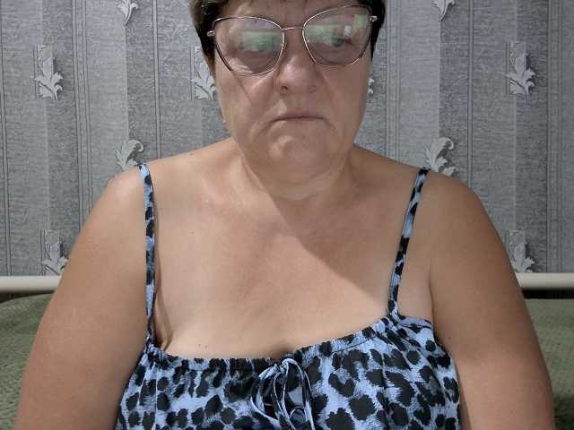 ElzaJewel live cam on BongaCams