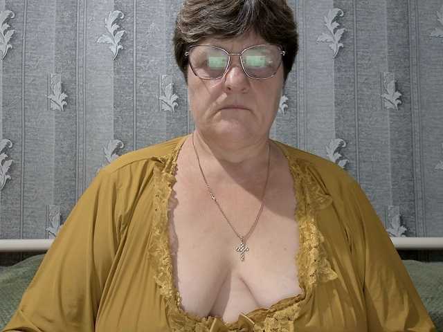 ElzaJewel — live female cam