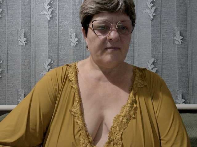 ElzaJewel live cam on BongaCams