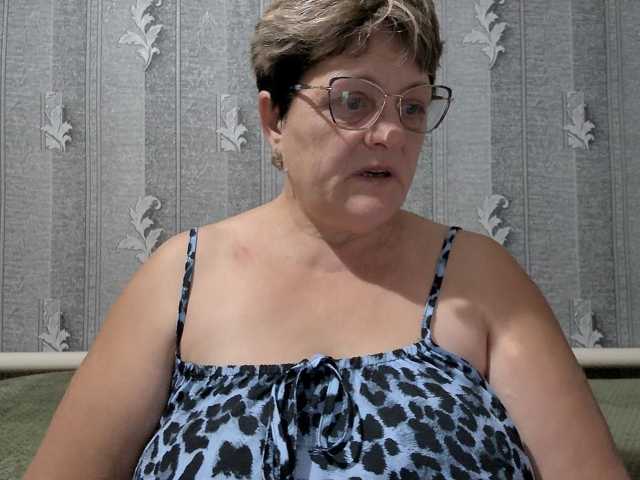 ElzaJewel live cam on BongaCams