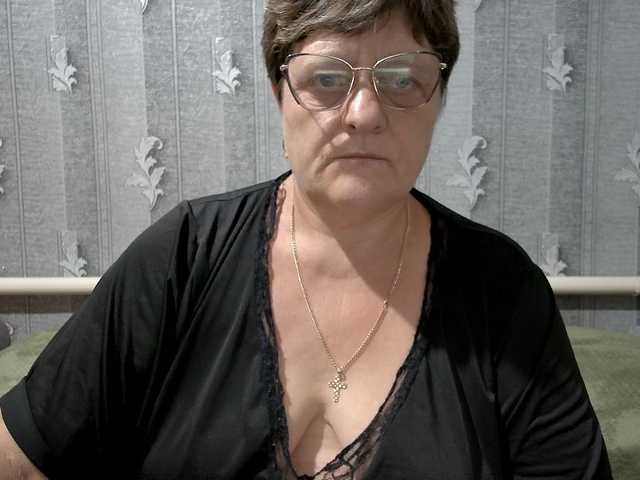 ElzaJewel live cam on BongaCams