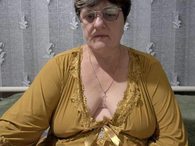 ElzaJewel — live female cam