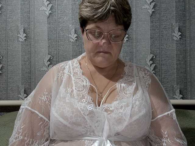 ElzaJewel live cam on BongaCams