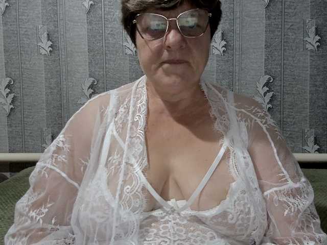 ElzaJewel live cam preview