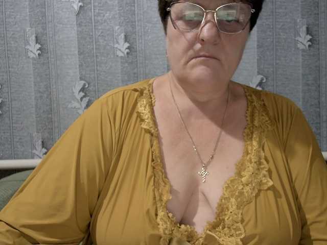 ElzaJewel live cam on BongaCams