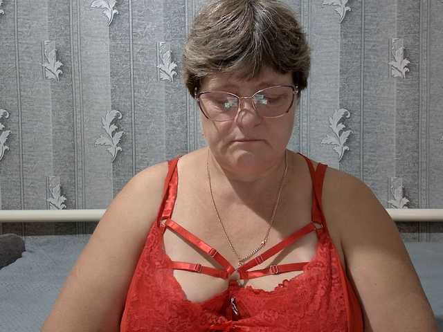 ElzaJewel live webcam show