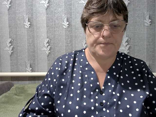 ElzaJewel live cam on BongaCams
