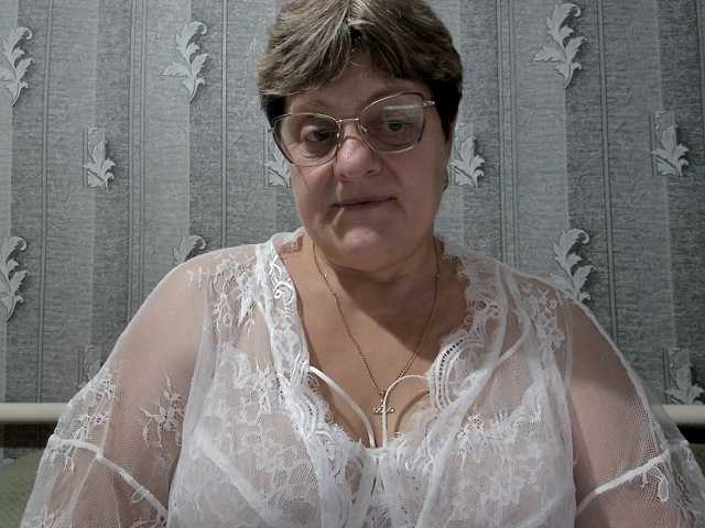 ElzaJewel live cam on BongaCams