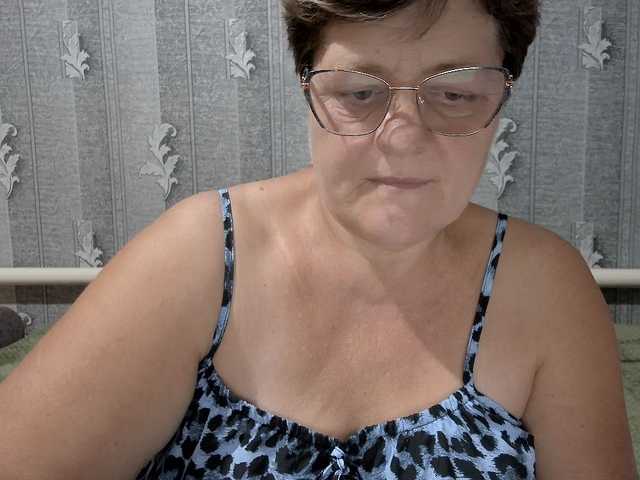 ElzaJewel live cam on BongaCams