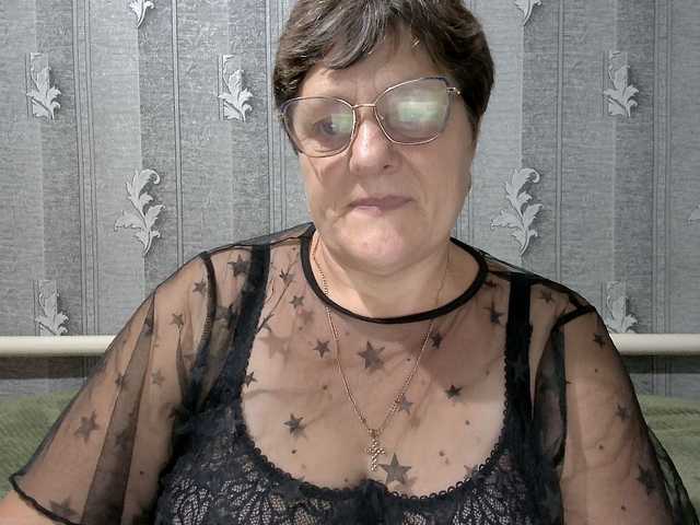 ElzaJewel live cam on BongaCams