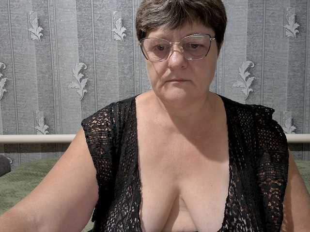 ElzaJewel live cam on BongaCams