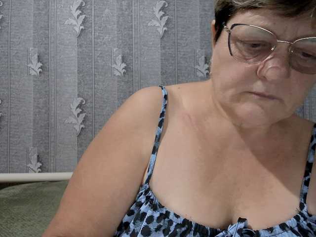 ElzaJewel live cam on BongaCams