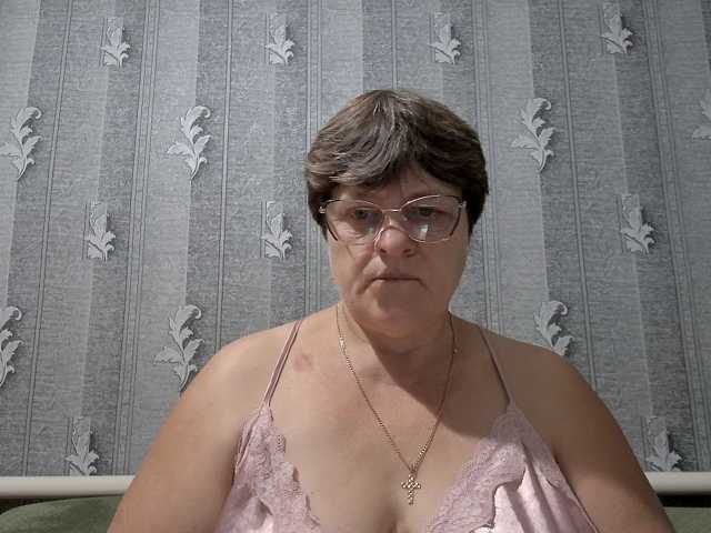 ElzaJewel live cam on BongaCams