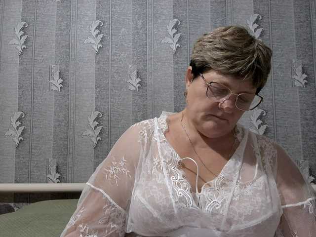 ElzaJewel live cam on BongaCams