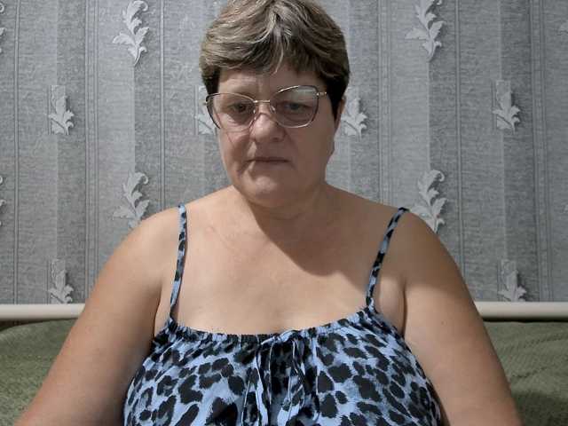 ElzaJewel live cam on BongaCams