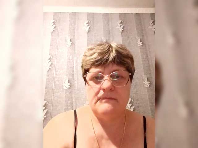 ElzaJewel's BongaCams show and profile