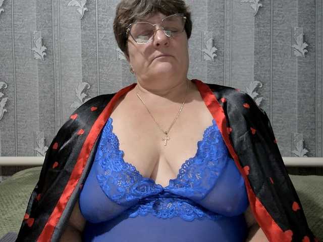 ElzaJewel live cam on BongaCams
