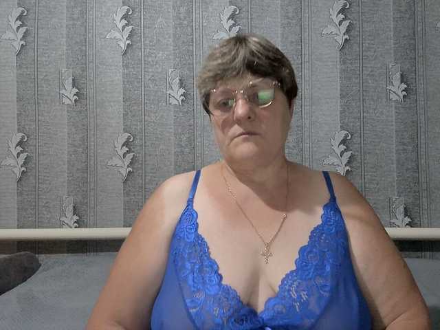 ElzaJewel live cam on BongaCams
