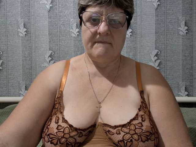 ElzaJewel live cam preview