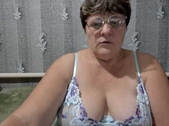 ElzaJewel live cam on BongaCams