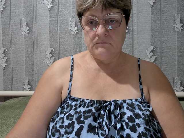 ElzaJewel live cam on BongaCams