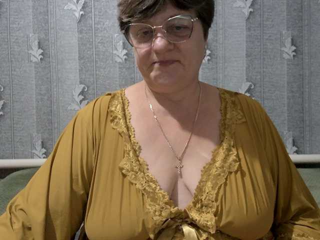 ElzaJewel live cam on BongaCams