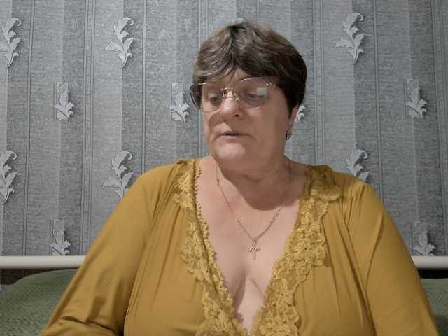 ElzaJewel live cam on BongaCams