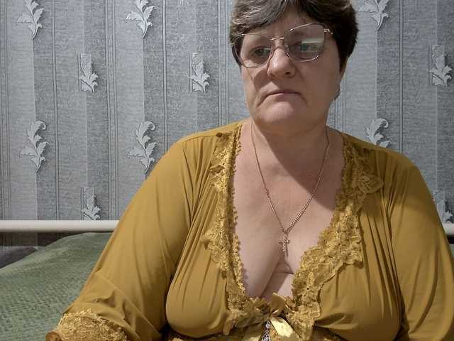 ElzaJewel live cam on BongaCams