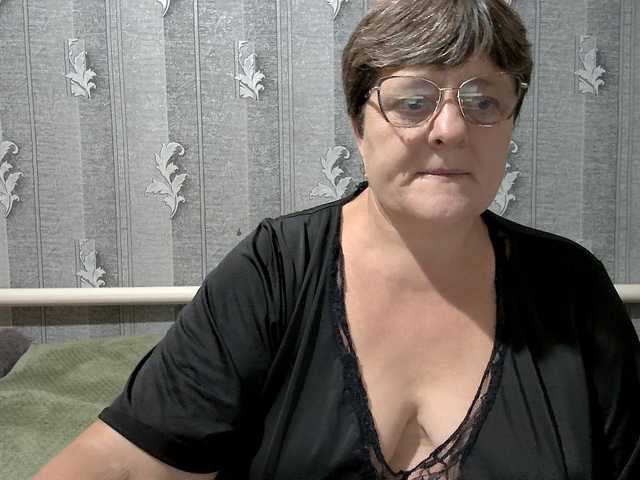 ElzaJewel live cam on BongaCams