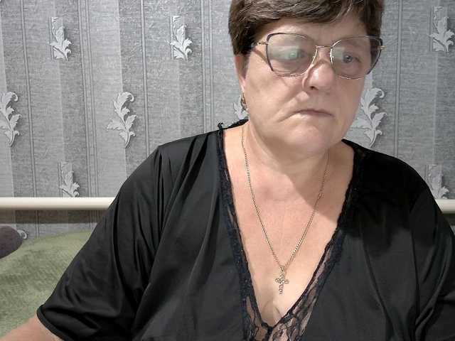 ElzaJewel live cam on BongaCams