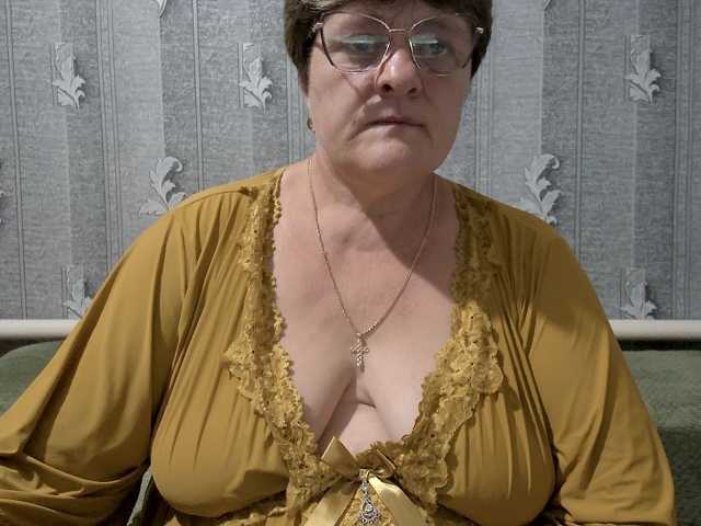 ElzaJewel live cam on BongaCams