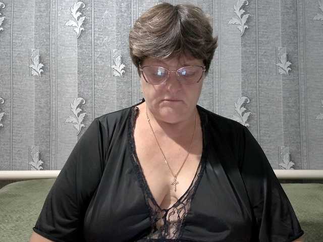 ElzaJewel live cam on BongaCams