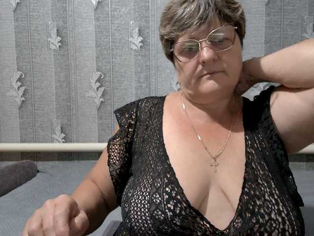 ElzaJewel live webcam show