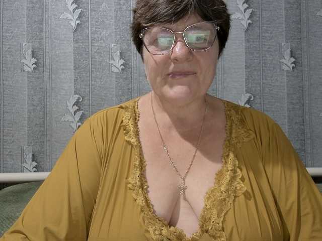 ElzaJewel live cam on BongaCams