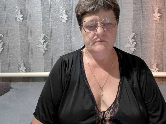 ElzaJewel live cam on BongaCams