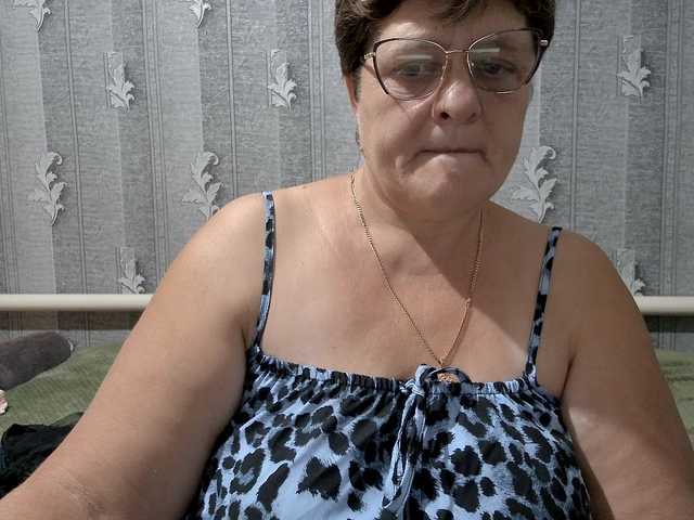 ElzaJewel live cam on BongaCams