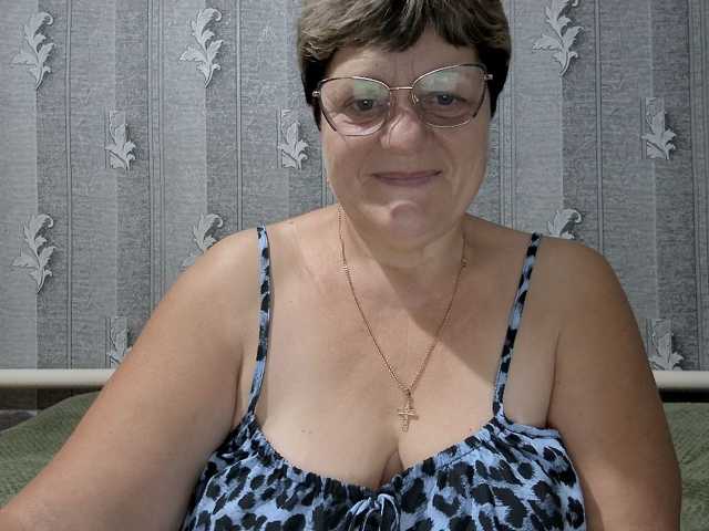 ElzaJewel live cam on BongaCams