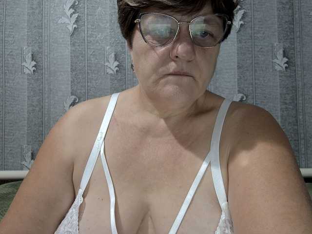 ElzaJewel, live now on BongaCams