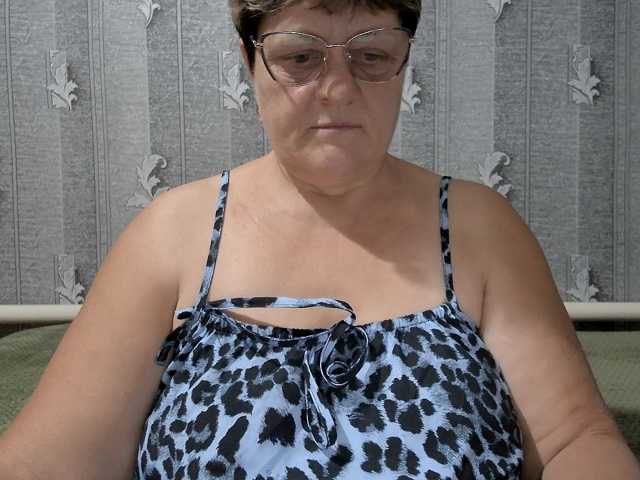 ElzaJewel live cam on BongaCams