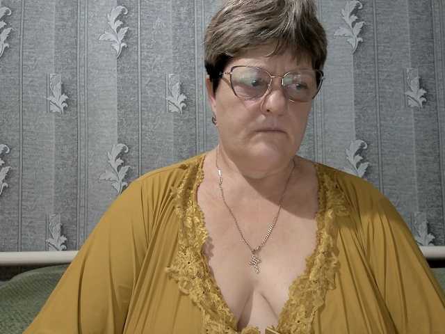 ElzaJewel live cam on BongaCams