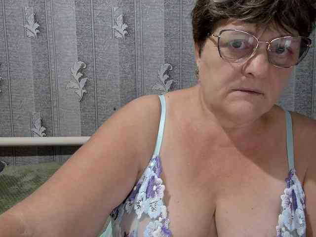 ElzaJewel's webcam live show