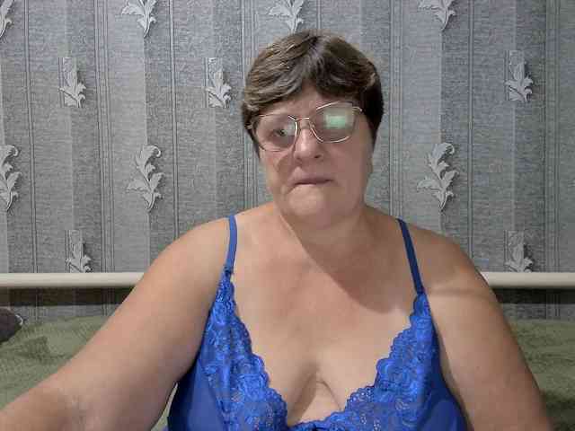 ElzaJewel Live Webcam on BongaCams