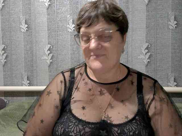 ElzaJewel Live Webcam on BongaCams