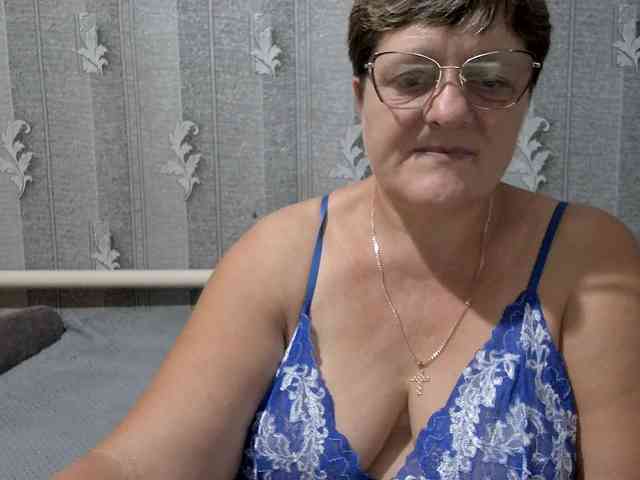 ElzaJewel Live Webcam on BongaCams