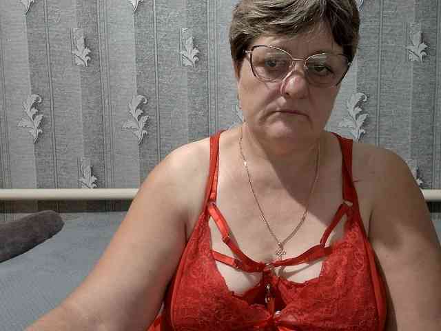 ElzaJewel Live Webcam on BongaCams