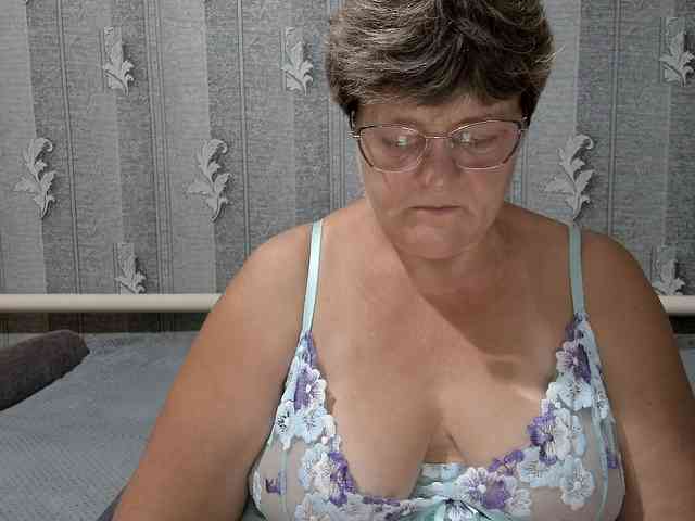 ElzaJewel webcam
