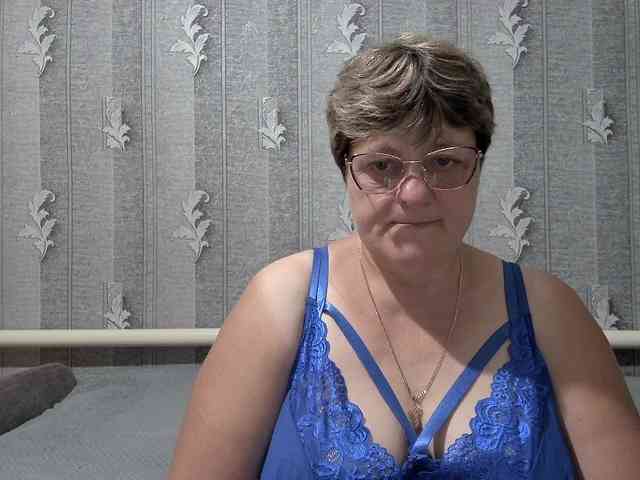 ElzaJewel Live Webcam on BongaCams