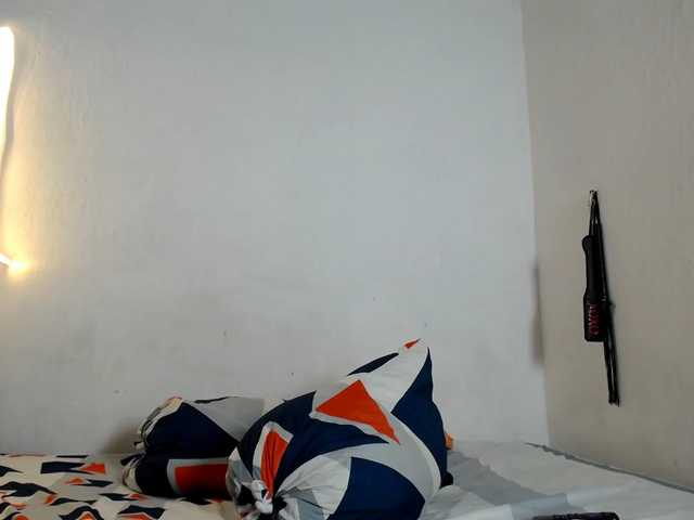 Franci-hot4 live webcam show