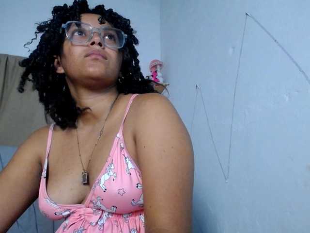 Franci-hot4 live cam on BongaCams