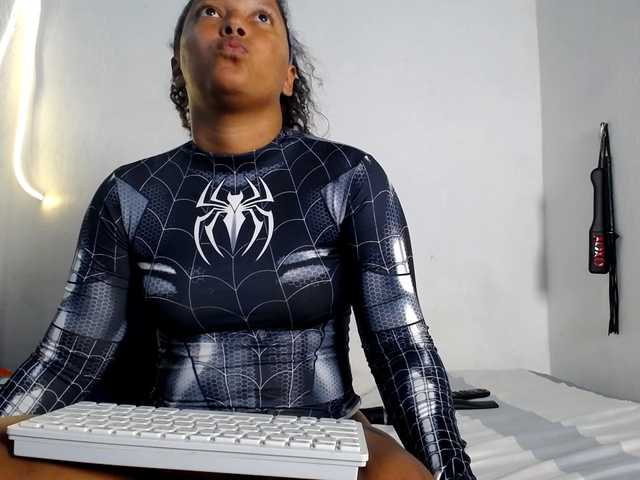 Franci-hot4 live webcam show